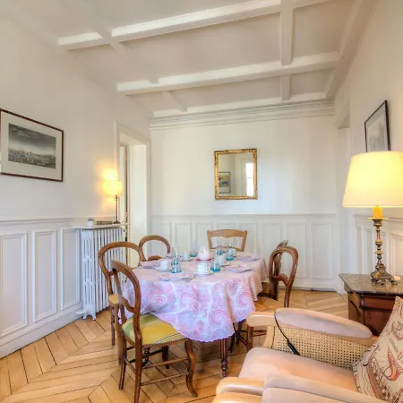 Leclerc A Appartement *